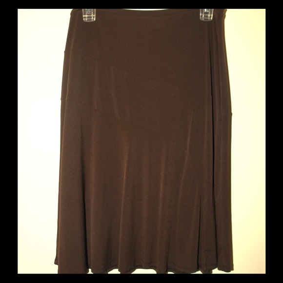 ⛔️donated⛔️George skirt