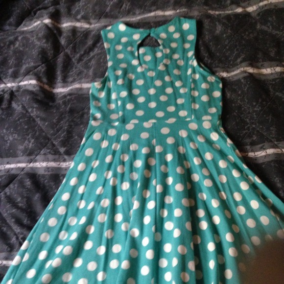 Dress - Picture 2 of 2