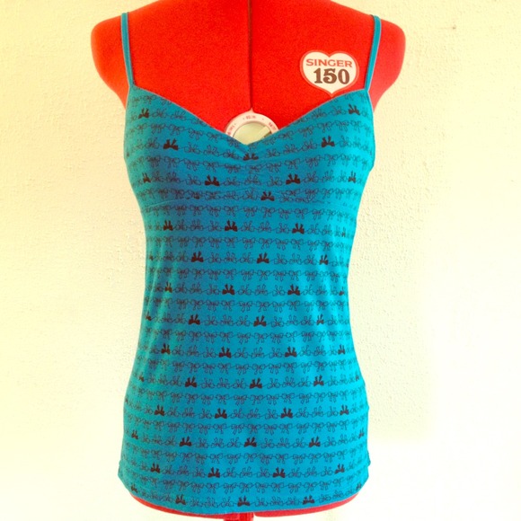 FREE blue bow tank
