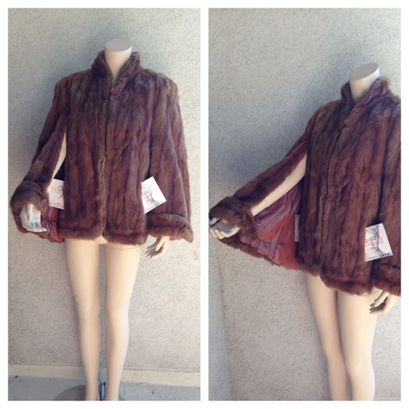 1960's Vintage Batwing Mink Shrug - Picture 3 of 4