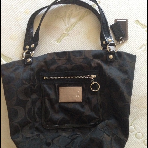 ⭕️✖️SOLD✖️⭕️Authentic coach poppy tote