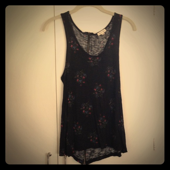 Zipper back floral tank