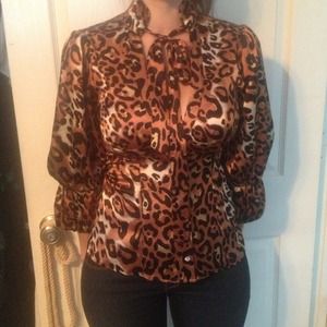 Bebe Leopard blouse