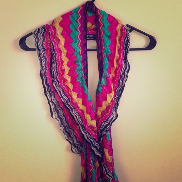 💥SOLD💥Tribal Scarf