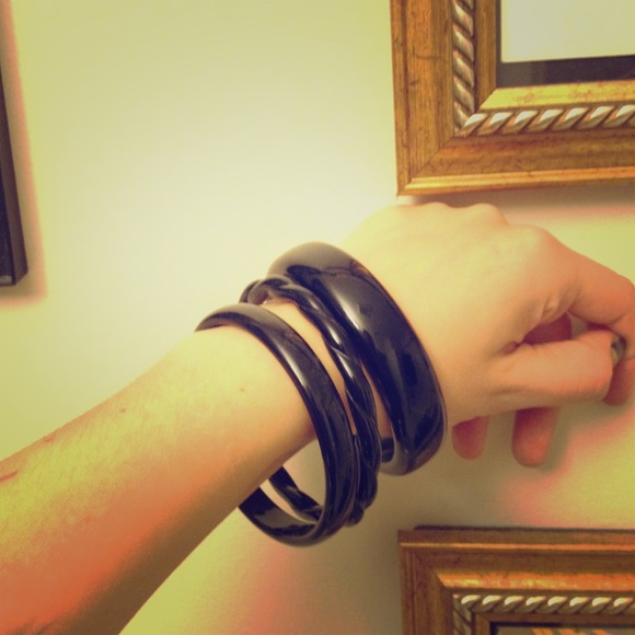 ***SOLD***Black plastic bangle set from H&M