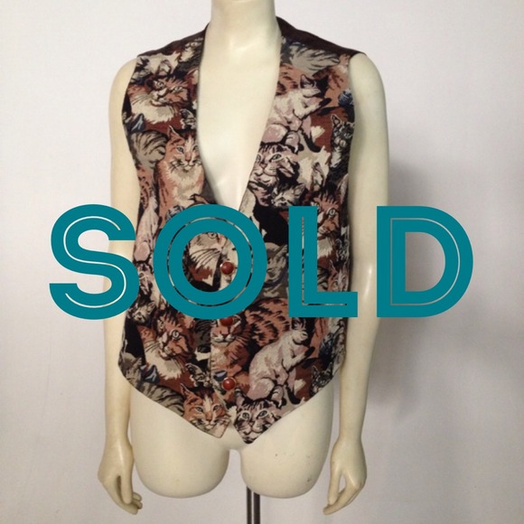 🐱SOLD🐱 Cat lady vest