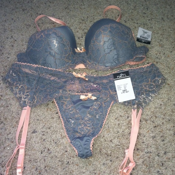 Rue 21 3 piece set