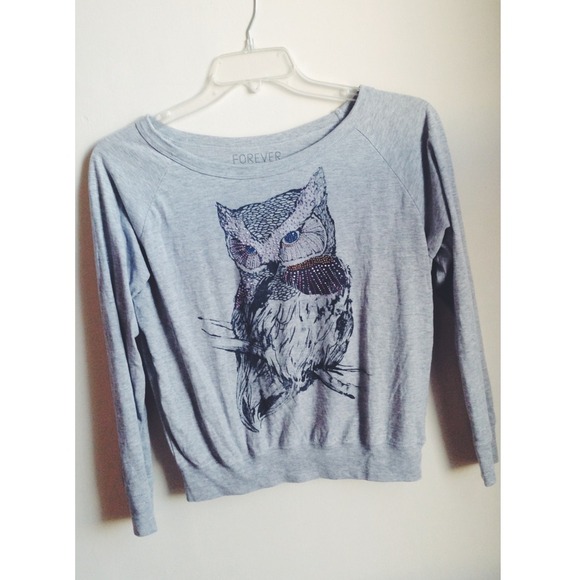 Long sleeve studded shirt 🎀