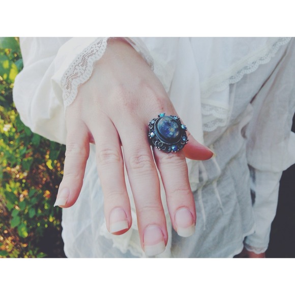 🚫SOLD🚫Blue rhinestone Edwardian ring