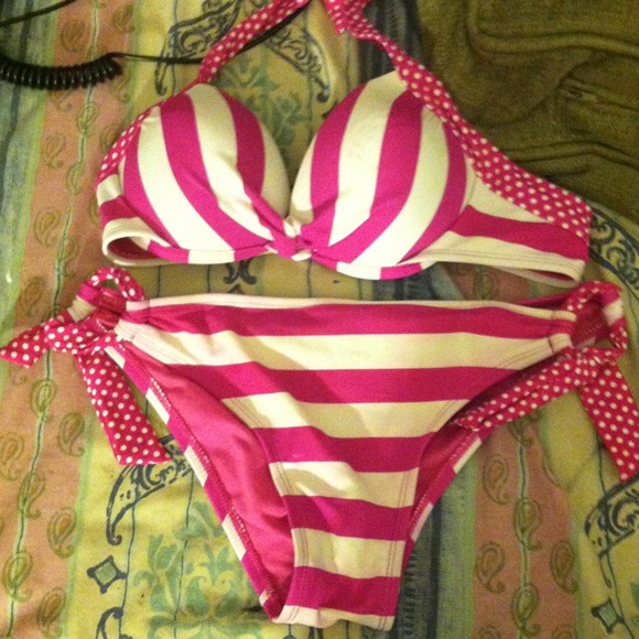 Bikini top & bottom ! - Picture 1 of 1