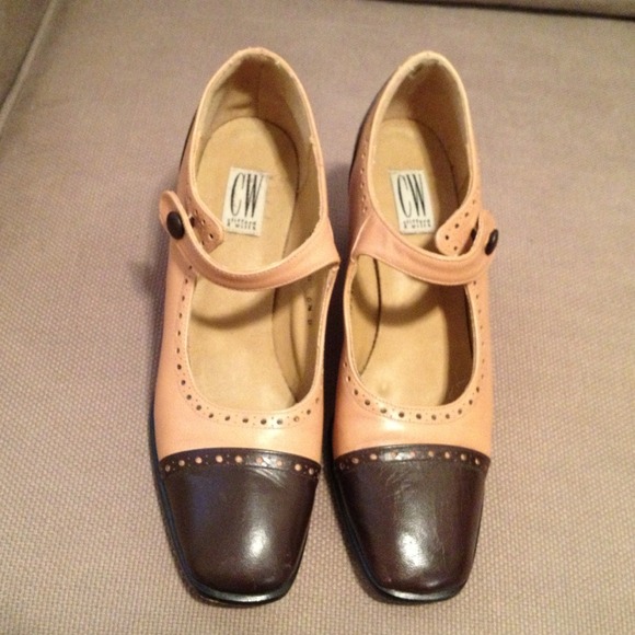 SOLD - Clifford & Wills, two-tone heels. - Picture 3 of 3