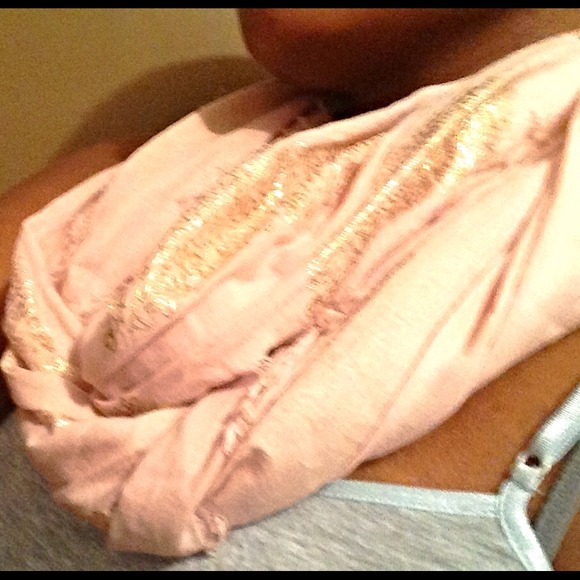 Soft pink scarf with gold leaves