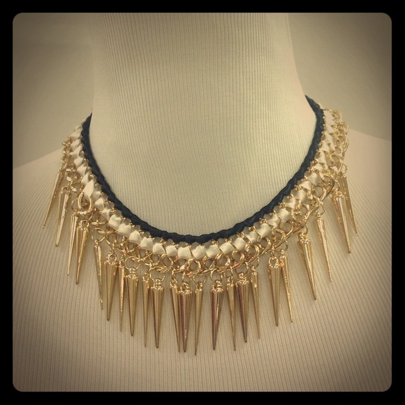 Braided Gold Chain Spike Necklace - Picture 1 of 2