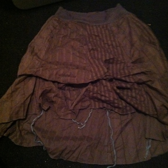 gray balloon skirt