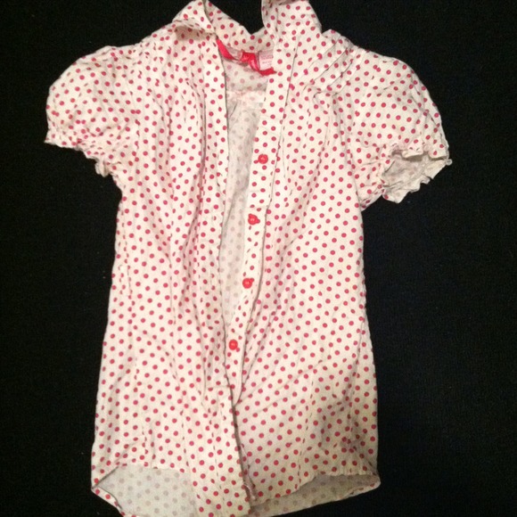 pink & white polka dot shirt