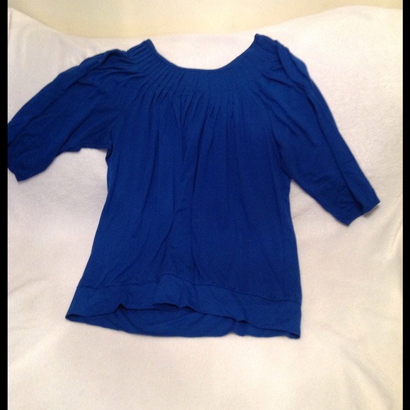 Bundle: 2 women's tops