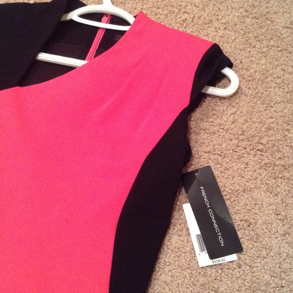 🚫SOLD locally🚫Stunning FRENCH CONNECTION dress - Picture 4 of 4