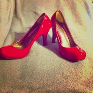 Valentines shoes sale! Miss Bisou red vegan heels