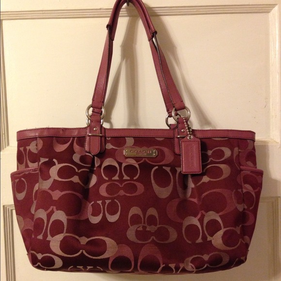 Coach Gallery Optic Signature Tote