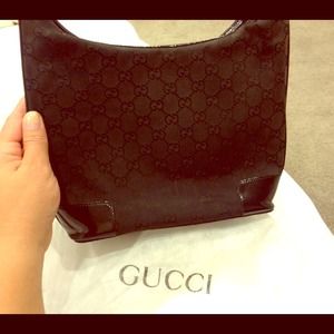 Authentic Vintage Gucci bag  9x6 . NO PAYPAL