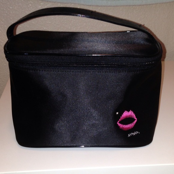 Make up bag / travel case