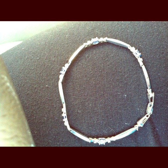 White gold bracelet wREAL diamonds &REAL sapphires