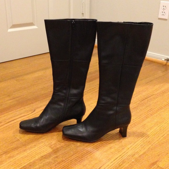 SOLD! New Clarks Black Luna Galaxy boot - Picture 3 of 4