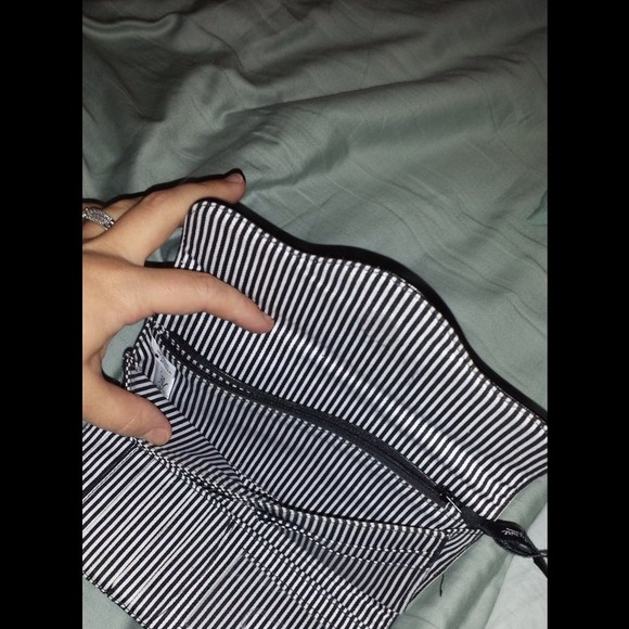 Wallet - Picture 4 of 4