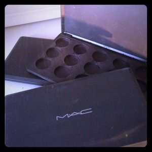 MAC pro eyeshadow palette x3!