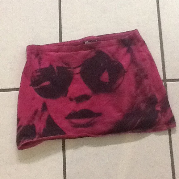 Pink blondie skirt on hold!!!!
