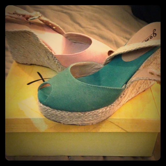 Super Cute Espadrilles by GoMax