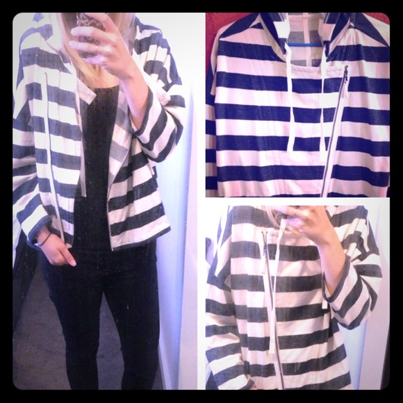 🚫SOLD🚫Ann Taylor Loft Striped Jacket