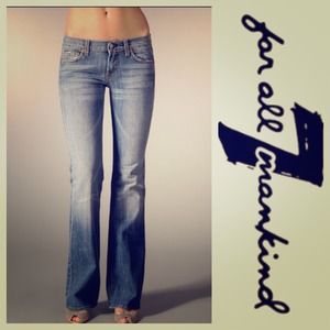 7 FAM Flare jean
