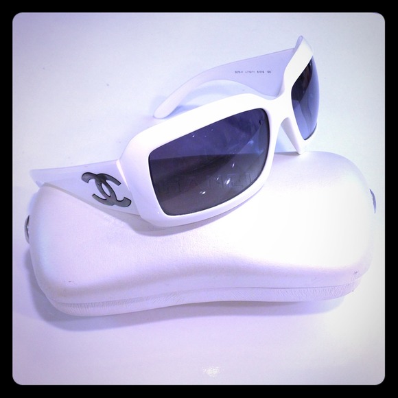 Authentic Chanel Sunglasses CH-5076 H