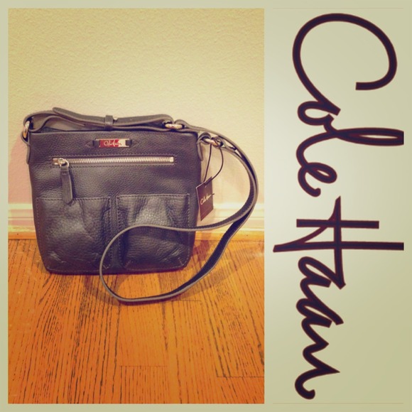 Sold! NWT Cole Haan Crossbody Handbag - Picture 1 of 3