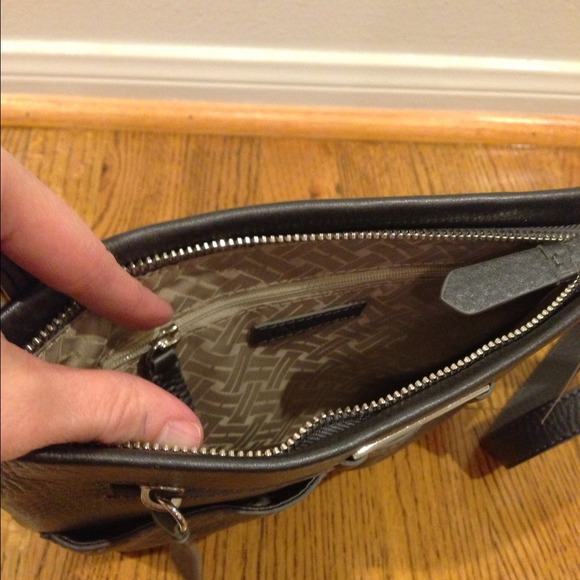 Sold! NWT Cole Haan Crossbody Handbag - Picture 3 of 3