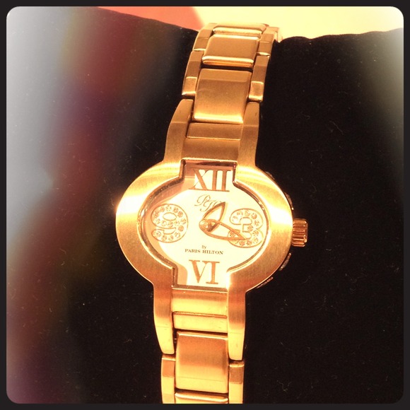 🚫SOLD🚫Paris Hilton gold tone watch