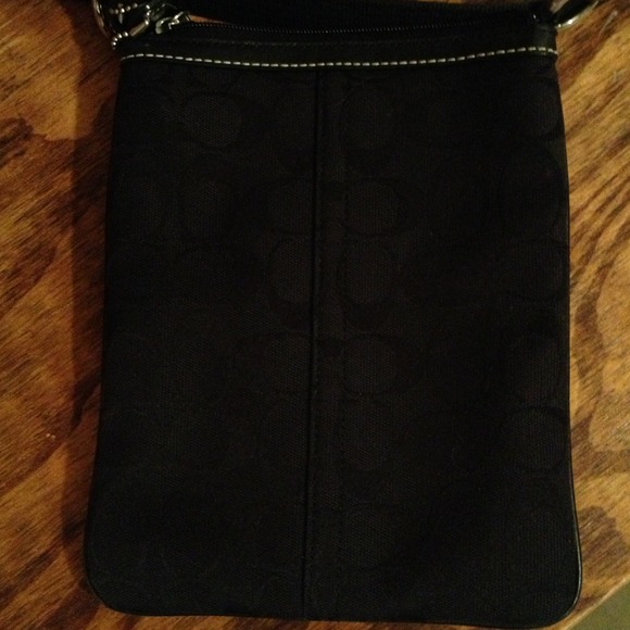 💯Authentic Coach Cross Body - Picture 3 of 4