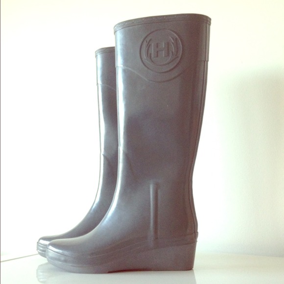 💯% Authentic Hunter Wedge Boots ☔