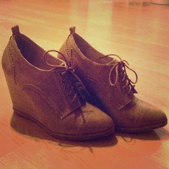 Aldo Oxford Wedges.