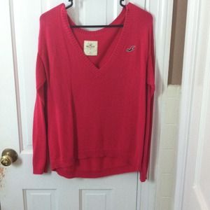 Hollister sweater! 💕