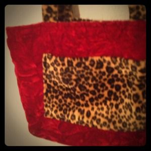 Reversible velvet purse