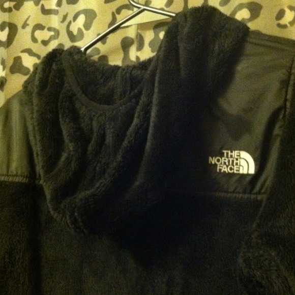 North Face Girls' Oso Hoodie - Picture 3 of 4