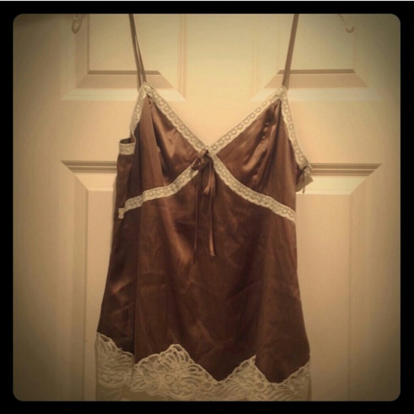 So sweet, Banana Republic silk tank - Picture 2 of 4