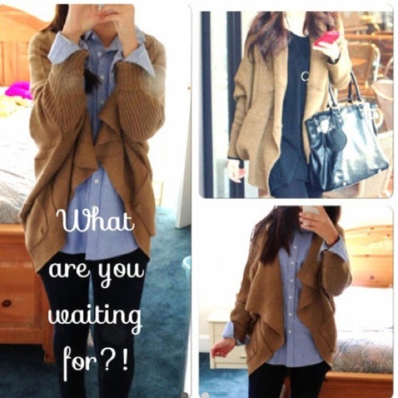 Sweaters - POSH GIRL FAVE! Tan or Black Batwing Sweater #753