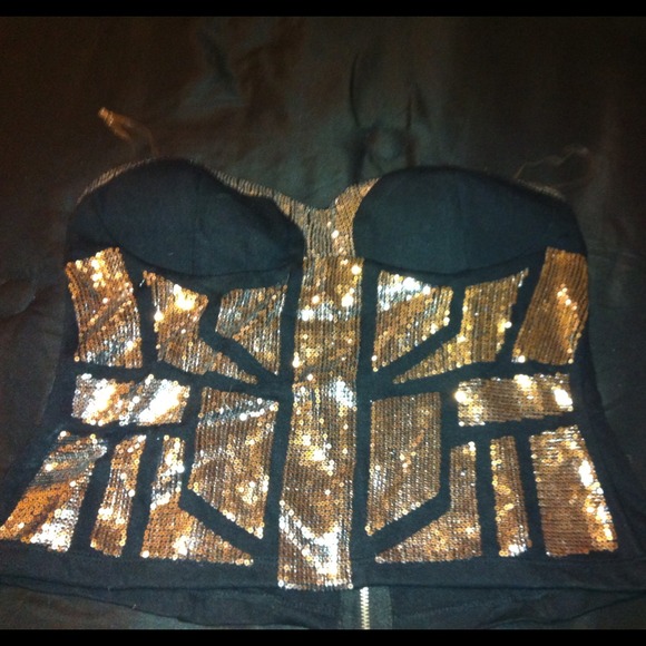 SOLD 💢💢💢💢 Sequins top