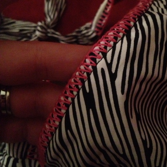 Swim Suit Kenneth Cole - Picture 2 of 4