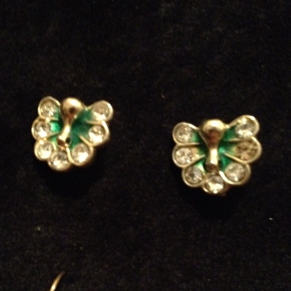 PEACOCK STUDS (pic upside down)