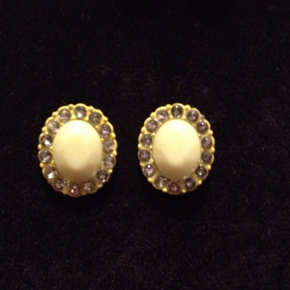LIME GREEN STUDS