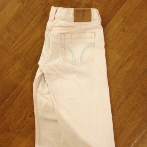 **Sold**White Hollister Capris - Picture 3 of 3
